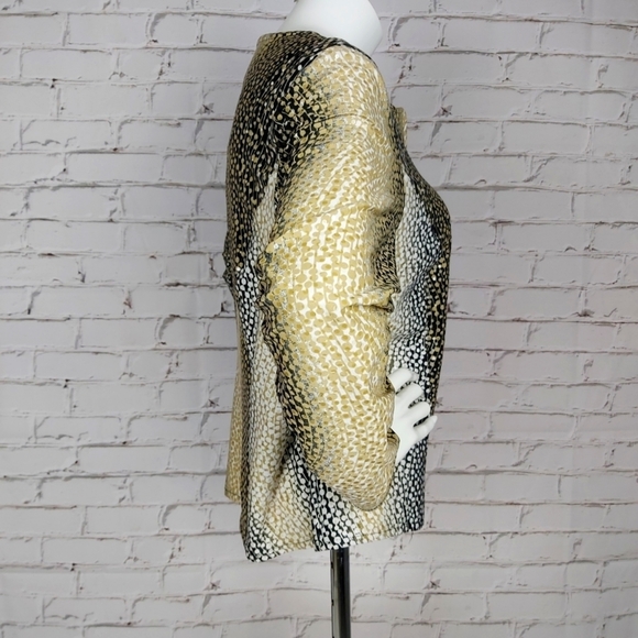 Frank Lyman Design Black and Cream Sparkly Blazer, size 10 - Picture 3 of 7